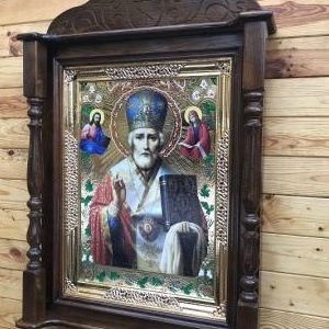 Кіот різьблений дерев'яний